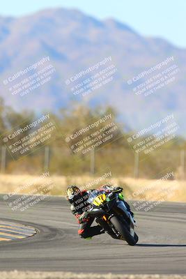 media/Jan-10-2025-CVMA Friday Practice (Fri) [[489e0da257]]/Group 4 and Trackday/Session 5 (Turn 7)/